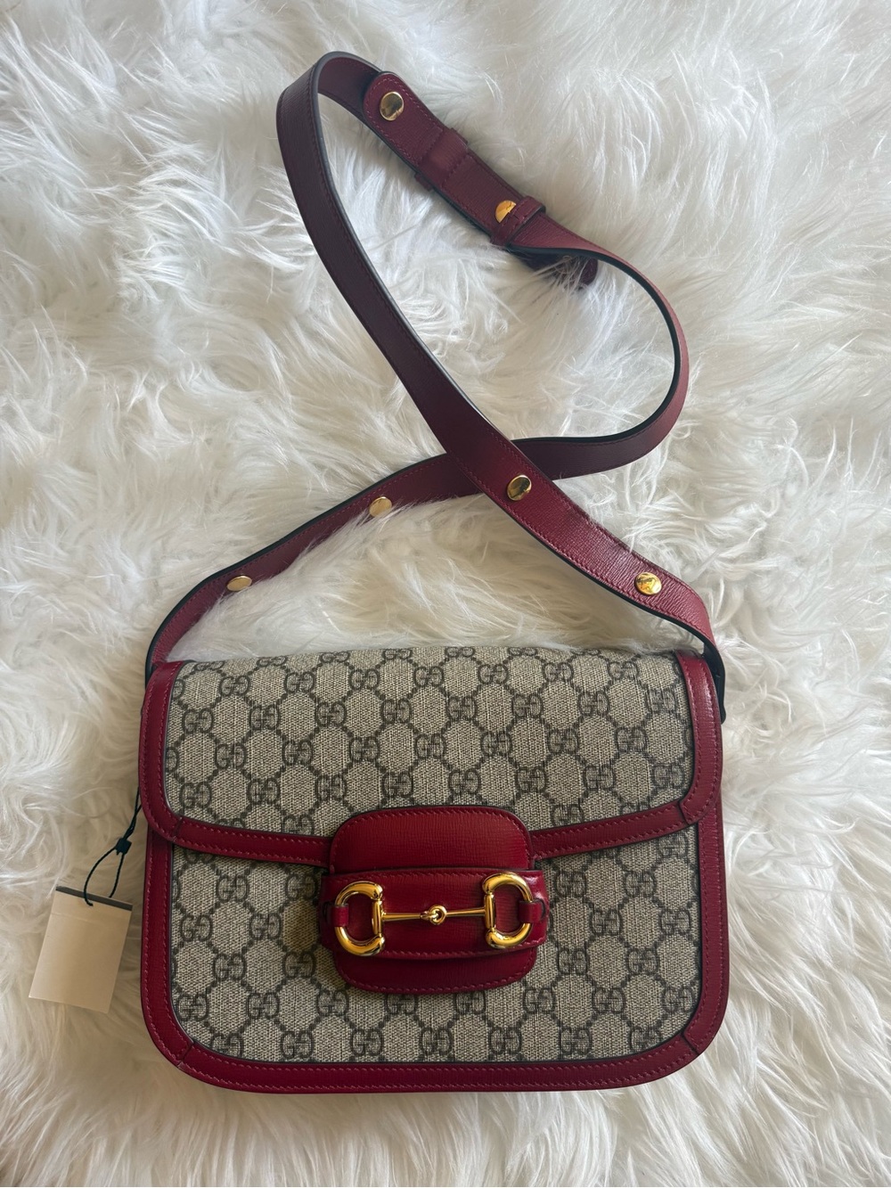 Authentic Gucci Horsebit 1955 Shoulder Bag GG Supreme Red Leather - Picture 4 of 16